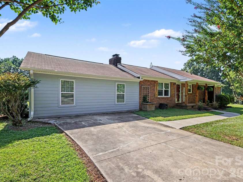 1574 Elderwood Road, Rock Hill, SC 29732.  MLS# CAR4421682, YatesRealty ID 48996. 