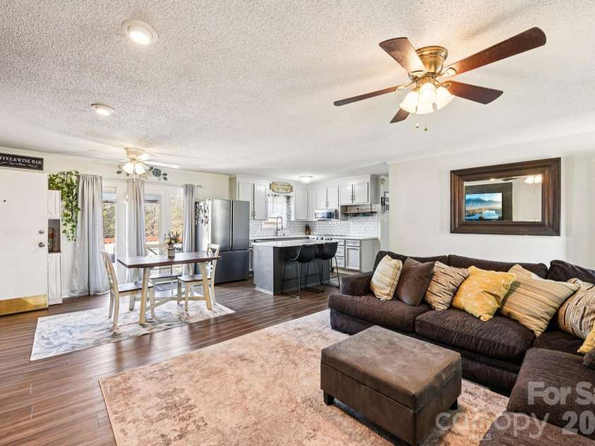 1574 Elderwood Road, Rock Hill, SC 29732.  MLS# CAR4421682, YatesRealty ID 48996. Open floor plan