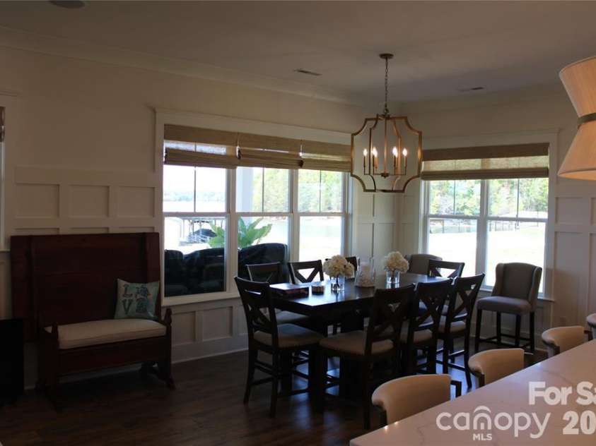 8838 Lynn Parker Lane, Charlotte, NC 28278.  MLS# CAR4419894, YatesRealty ID 48997. 