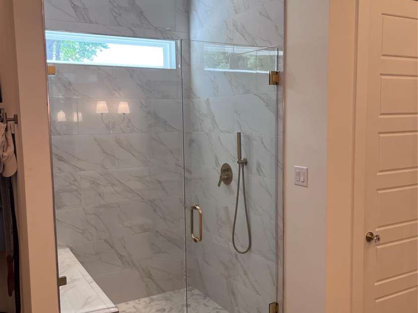 8838 Lynn Parker Lane, Charlotte, NC 28278.  MLS# CAR4419894, YatesRealty ID 48997. 