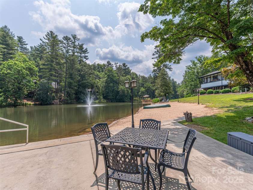 1150 Blue Ridge Road, Flat Rock, NC 28731.  MLS# CAR4302302, YatesRealty ID 49. 