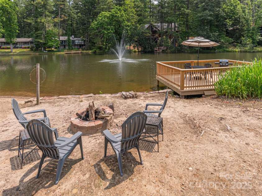 1150 Blue Ridge Road, Flat Rock, NC 28731.  MLS# CAR4302302, YatesRealty ID 49. 