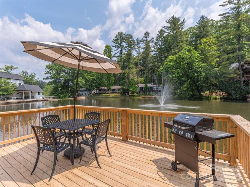 1150 Blue Ridge Road, Flat Rock, NC 28731.  MLS# CAR4302302, YatesRealty ID 49. 