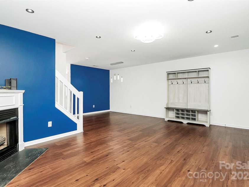 10549 Yellow Rose Lane, Charlotte, NC 28269.  MLS# CAR4310957, YatesRealty ID 490. 