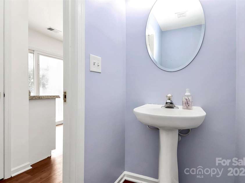 10549 Yellow Rose Lane, Charlotte, NC 28269.  MLS# CAR4310957, YatesRealty ID 490. 