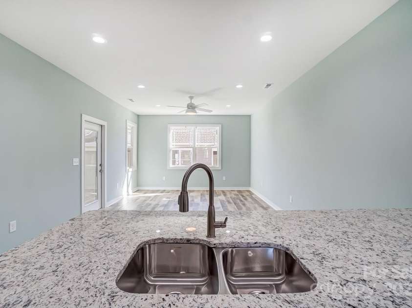 1523 28th Street Place, Hickory, NC 28602.  MLS# CAR4168324, YatesRealty ID 490. 