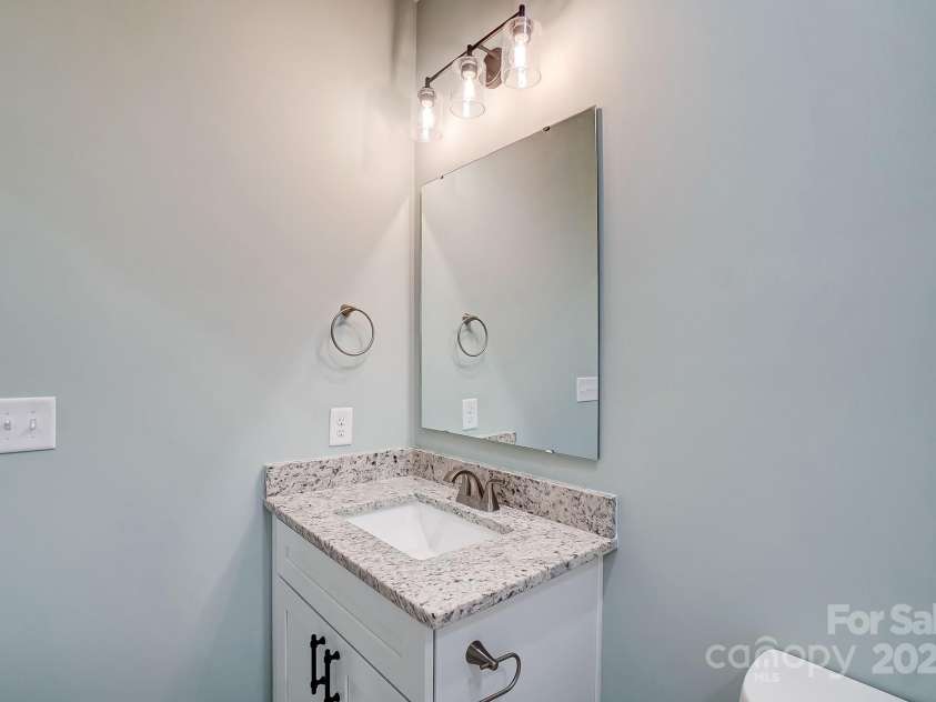 1523 28th Street Place, Hickory, NC 28602.  MLS# CAR4168324, YatesRealty ID 490. 