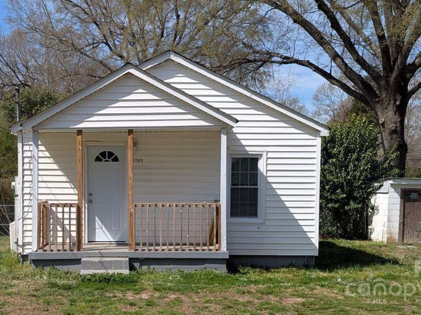 3703 Crawford Street, Gastonia, NC 28052.  MLS# CAR4237431, YatesRealty ID 4900. Front