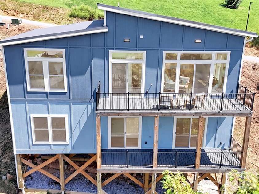 185 Kadire Drive, Waynesville, NC 28785.  MLS# CAR4420272, YatesRealty ID 49001. 