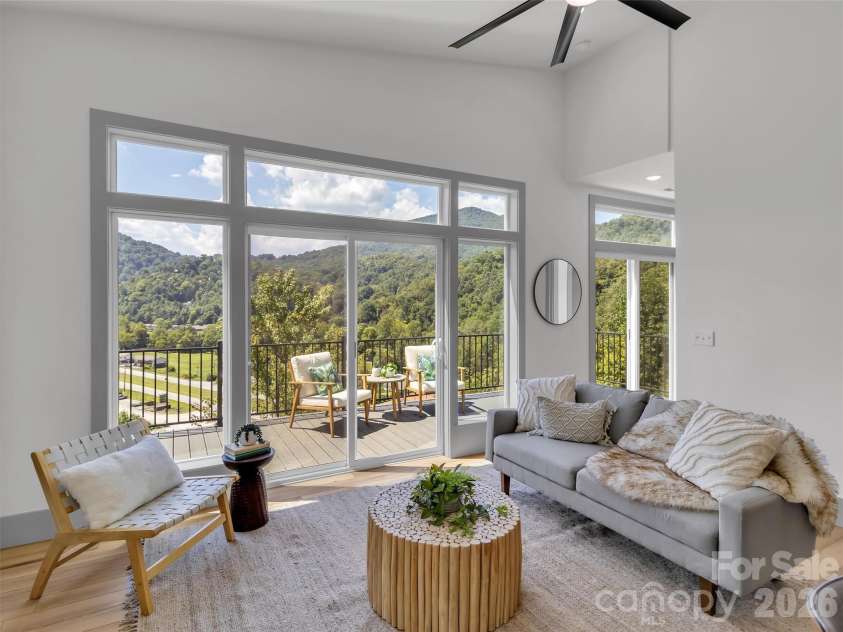 185 Kadire Drive, Waynesville, NC 28785.  MLS# CAR4420272, YatesRealty ID 49001. 