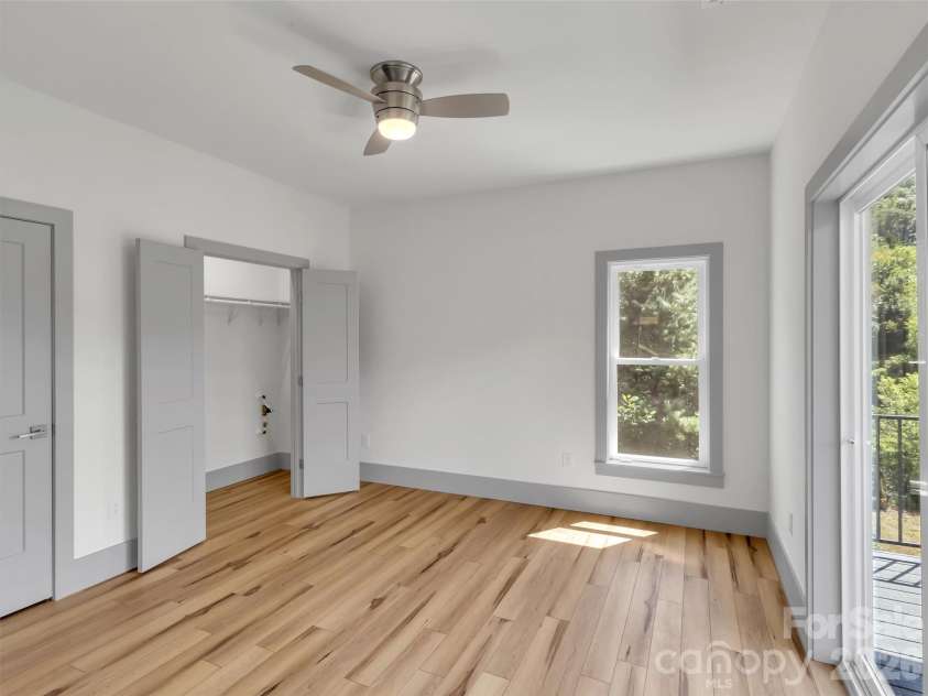 185 Kadire Drive, Waynesville, NC 28785.  MLS# CAR4420272, YatesRealty ID 49001. 