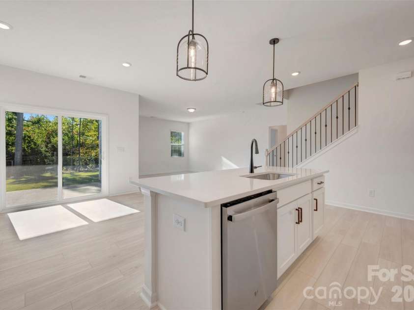 1554 Kate Cecil Way, York, SC 29745.  MLS# CAR4421864, YatesRealty ID 49002. Kitchen