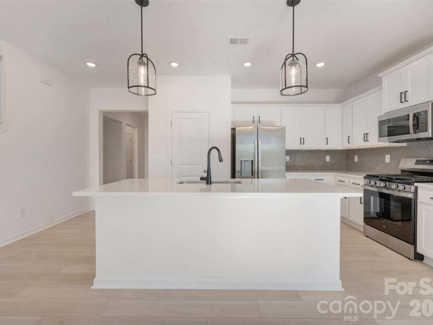 1554 Kate Cecil Way, York, SC 29745.  MLS# CAR4421864, YatesRealty ID 49002. Kitchen