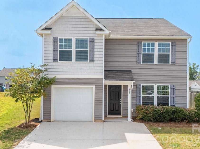 132 Galley Lane, Statesville, NC 28677.  MLS# CAR4421928, YatesRealty ID 49003. 