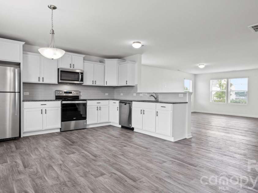 132 Galley Lane, Statesville, NC 28677.  MLS# CAR4421928, YatesRealty ID 49003. 