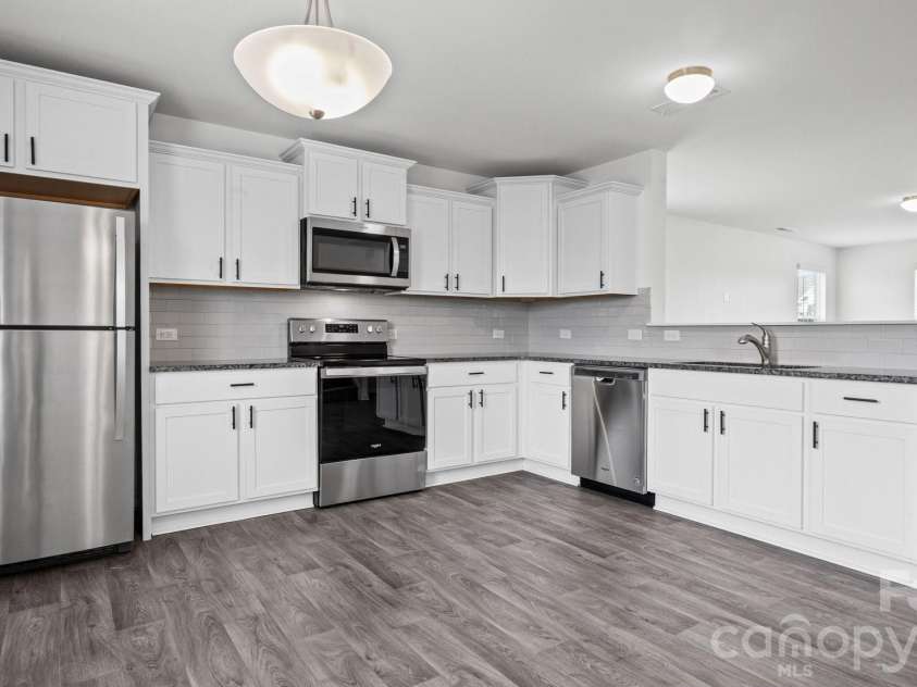 132 Galley Lane, Statesville, NC 28677.  MLS# CAR4421928, YatesRealty ID 49003. 