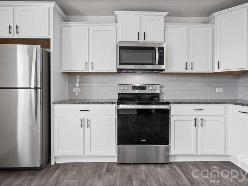 132 Galley Lane, Statesville, NC 28677.  MLS# CAR4421928, YatesRealty ID 49003. 