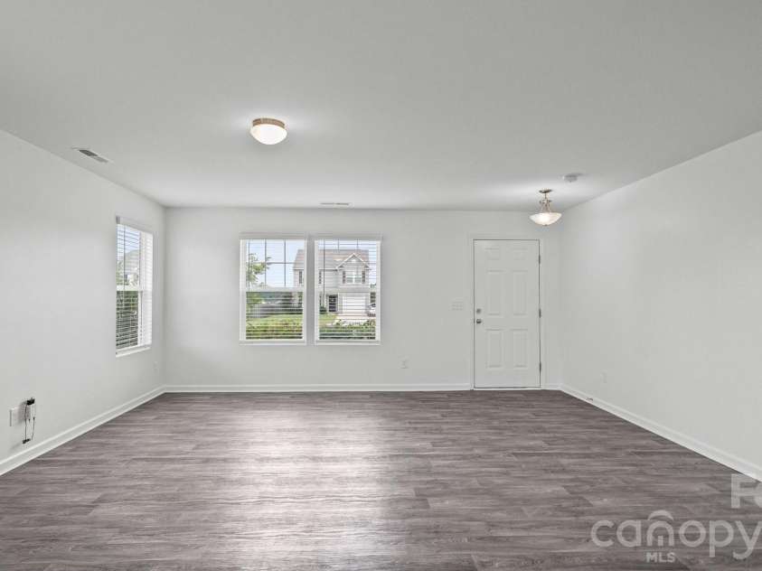 132 Galley Lane, Statesville, NC 28677.  MLS# CAR4421928, YatesRealty ID 49003. 