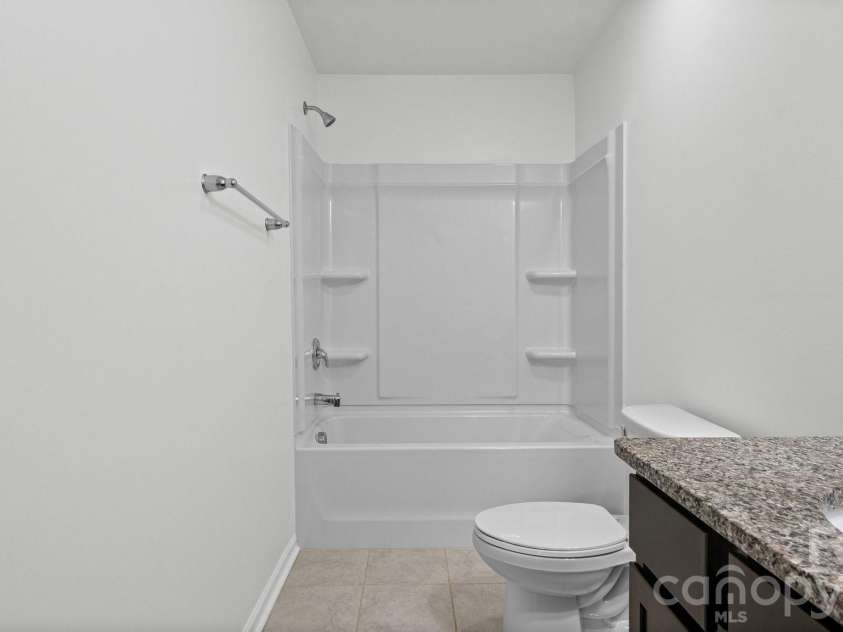132 Galley Lane, Statesville, NC 28677.  MLS# CAR4421928, YatesRealty ID 49003. 