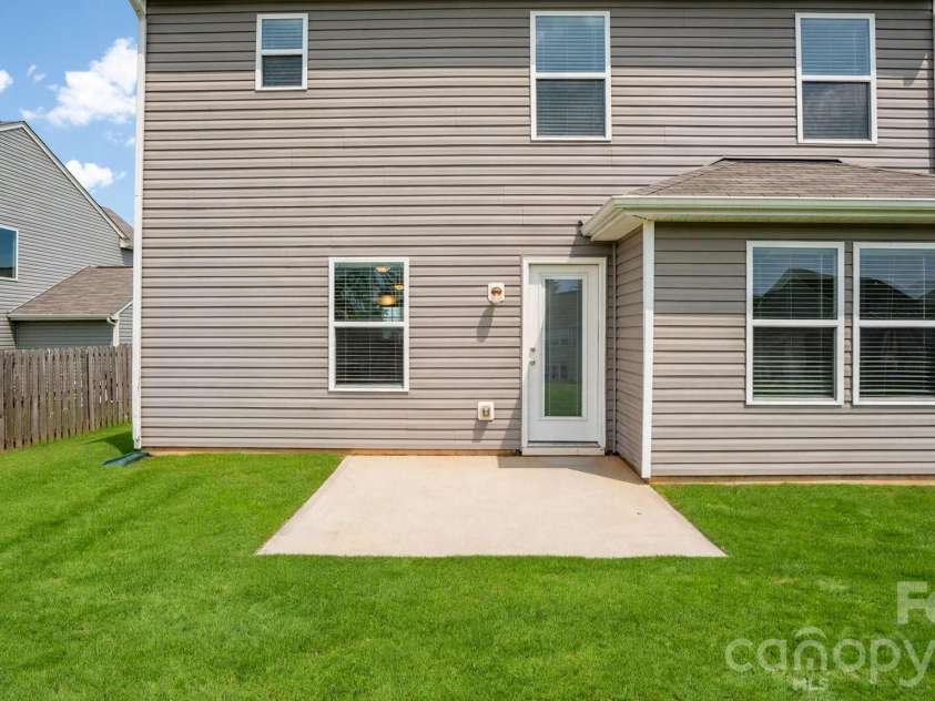 132 Galley Lane, Statesville, NC 28677.  MLS# CAR4421928, YatesRealty ID 49003. 
