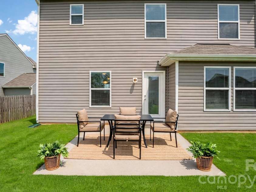 132 Galley Lane, Statesville, NC 28677.  MLS# CAR4421928, YatesRealty ID 49003. 
