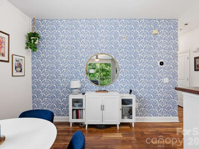 1308 Kenilworth Avenue, Charlotte, NC 28203.  MLS# CAR4386700, YatesRealty ID 4901. Dining Area
