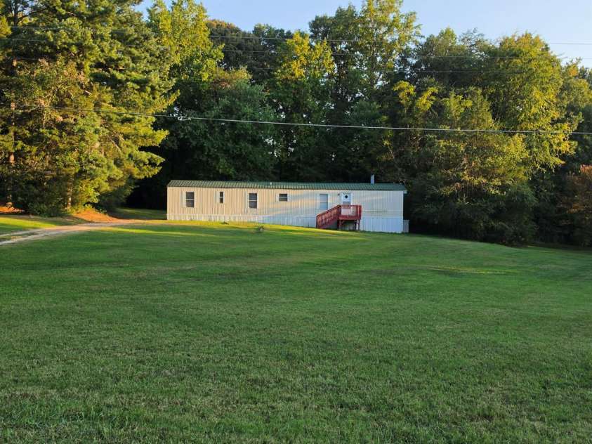 902 Barry Oak Road, Cleveland, NC 27013.  MLS# CAR4420904, YatesRealty ID 49010. 