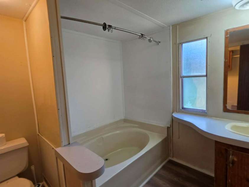 902 Barry Oak Road, Cleveland, NC 27013.  MLS# CAR4420904, YatesRealty ID 49010. 