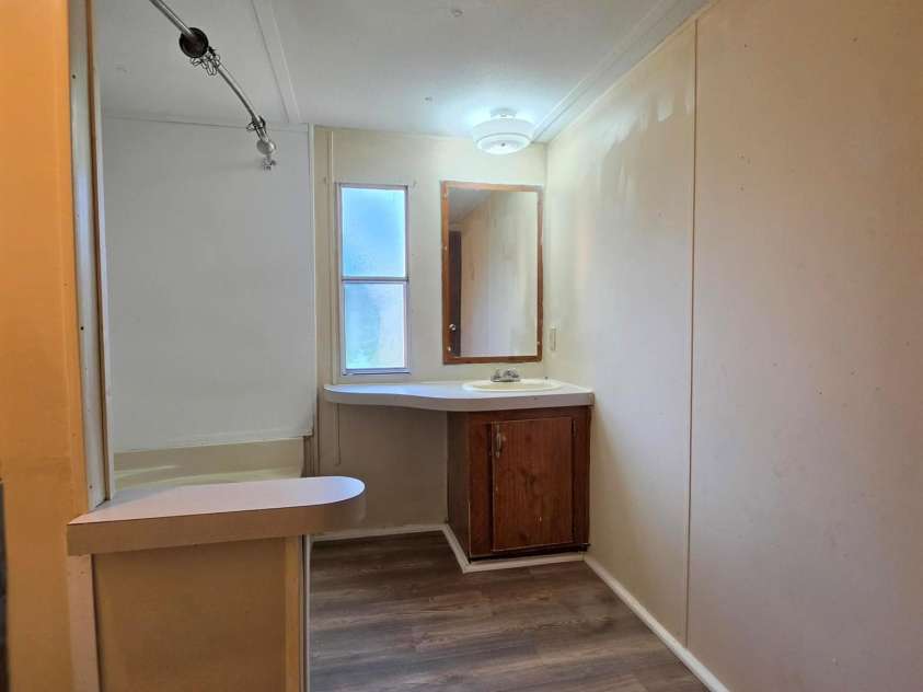 902 Barry Oak Road, Cleveland, NC 27013.  MLS# CAR4420904, YatesRealty ID 49010. 