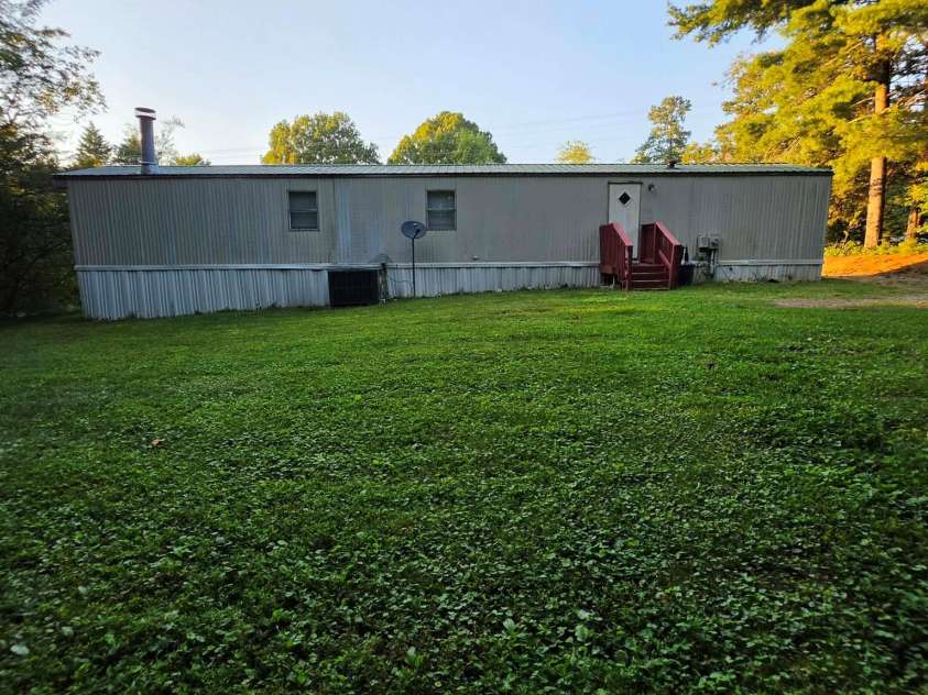 902 Barry Oak Road, Cleveland, NC 27013.  MLS# CAR4420904, YatesRealty ID 49010. 