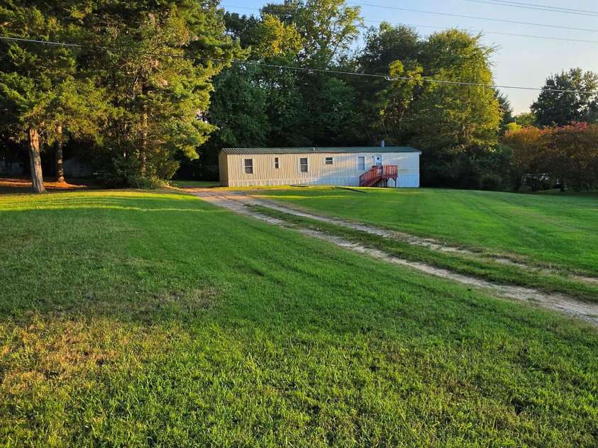 902 Barry Oak Road, Cleveland, NC 27013.  MLS# CAR4420904, YatesRealty ID 49010. 