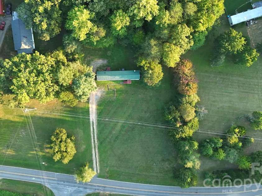902 Barry Oak Road, Cleveland, NC 27013.  MLS# CAR4420904, YatesRealty ID 49010. 