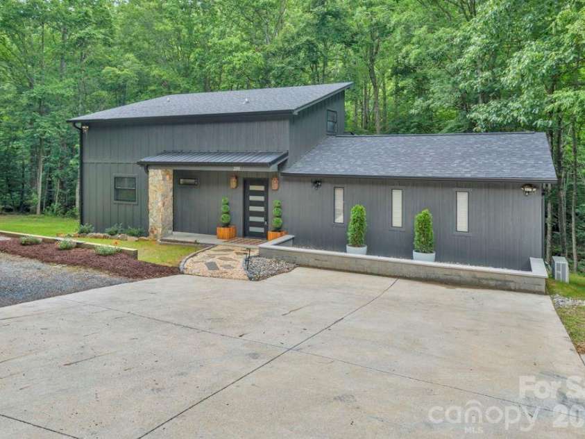 2281 Old Nc Highway 16 Highway, Jefferson, NC 28640.  MLS# CAR4413688, YatesRealty ID 49012. 