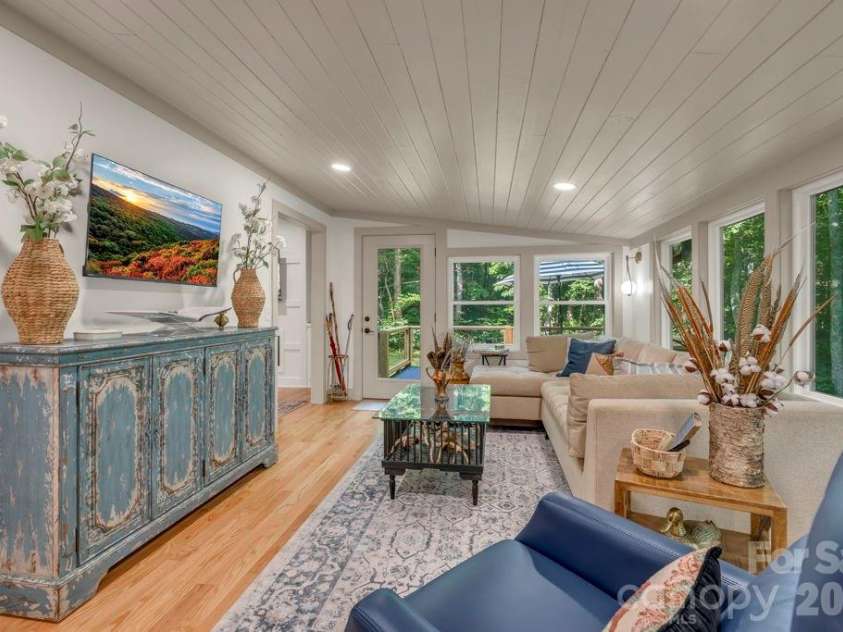 2281 Old Nc Highway 16 Highway, Jefferson, NC 28640.  MLS# CAR4413688, YatesRealty ID 49012. 