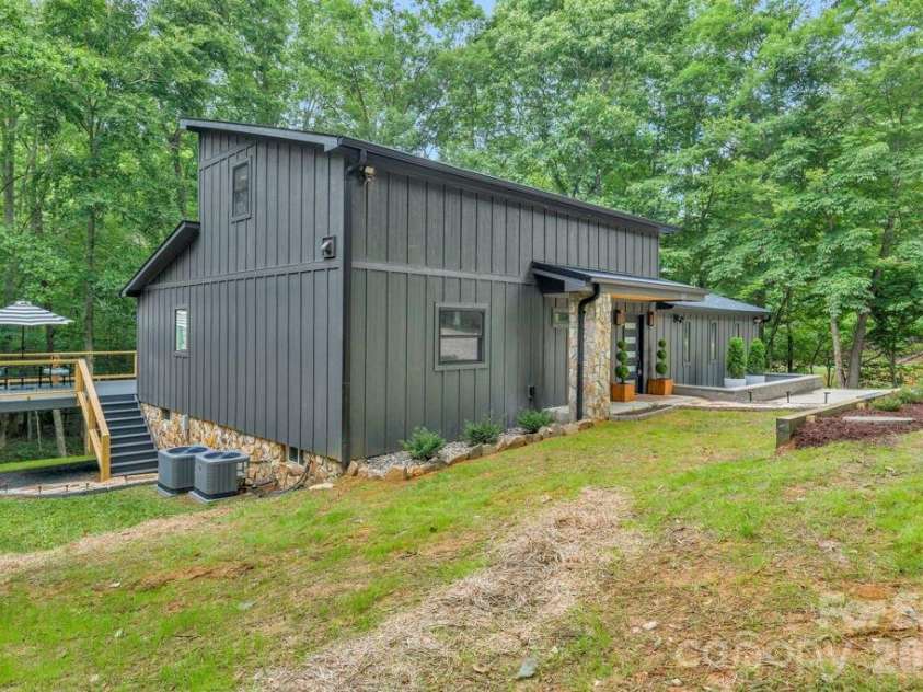2281 Old Nc Highway 16 Highway, Jefferson, NC 28640.  MLS# CAR4413688, YatesRealty ID 49012. 