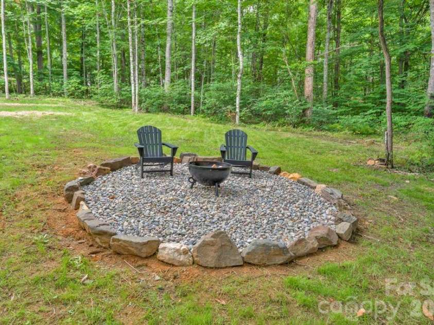 2281 Old Nc Highway 16 Highway, Jefferson, NC 28640.  MLS# CAR4413688, YatesRealty ID 49012. 