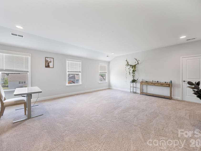 16139 Tulloch Road, Charlotte, NC 28278.  MLS# CAR4415851, YatesRealty ID 49013. 