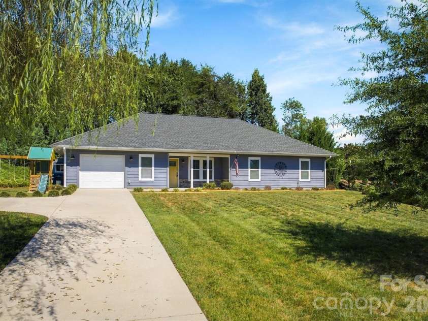 329 Springwood Drive, Valdese, NC 28690.  MLS# CAR4419407, YatesRealty ID 49016. 