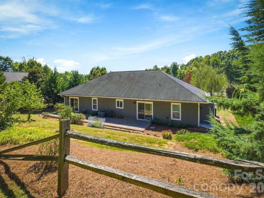 329 Springwood Drive, Valdese, NC 28690.  MLS# CAR4419407, YatesRealty ID 49016. 