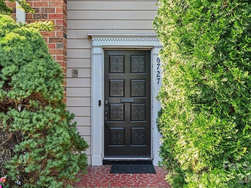6727 Constitution Lane, Charlotte, NC 28210.  MLS# CAR4418057, YatesRealty ID 49018. 