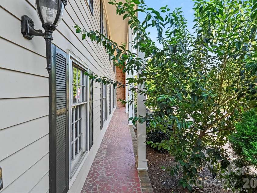 6727 Constitution Lane, Charlotte, NC 28210.  MLS# CAR4418057, YatesRealty ID 49018. 