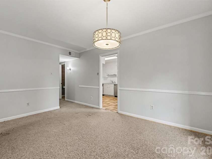 6727 Constitution Lane, Charlotte, NC 28210.  MLS# CAR4418057, YatesRealty ID 49018. 