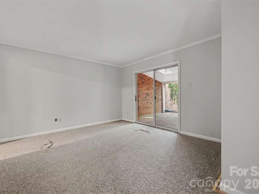 6727 Constitution Lane, Charlotte, NC 28210.  MLS# CAR4418057, YatesRealty ID 49018. 