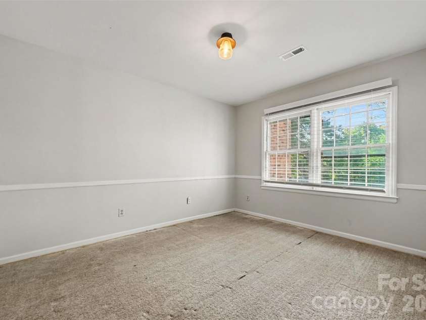 6727 Constitution Lane, Charlotte, NC 28210.  MLS# CAR4418057, YatesRealty ID 49018. 