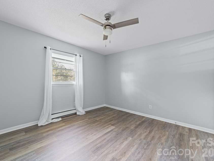3424 Autumn Drive, Gastonia, NC 28056.  MLS# CAR4350646, YatesRealty ID 4902. 