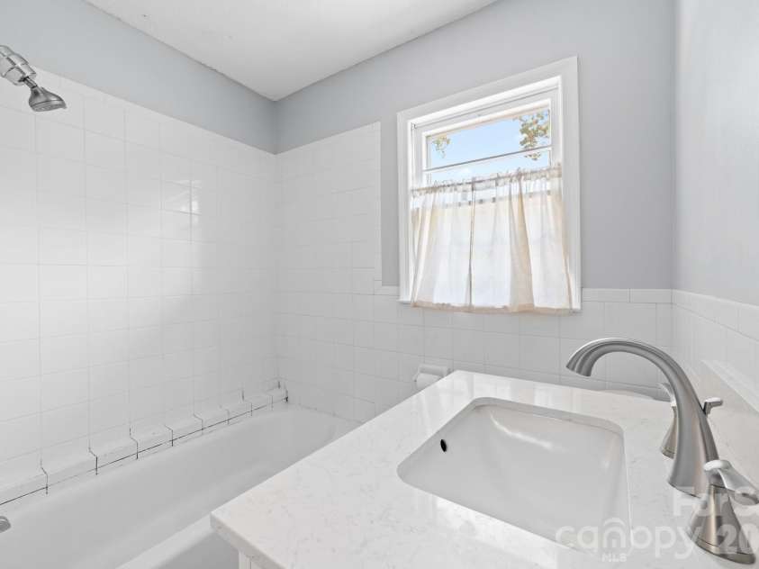 3424 Autumn Drive, Gastonia, NC 28056.  MLS# CAR4350646, YatesRealty ID 4902. 