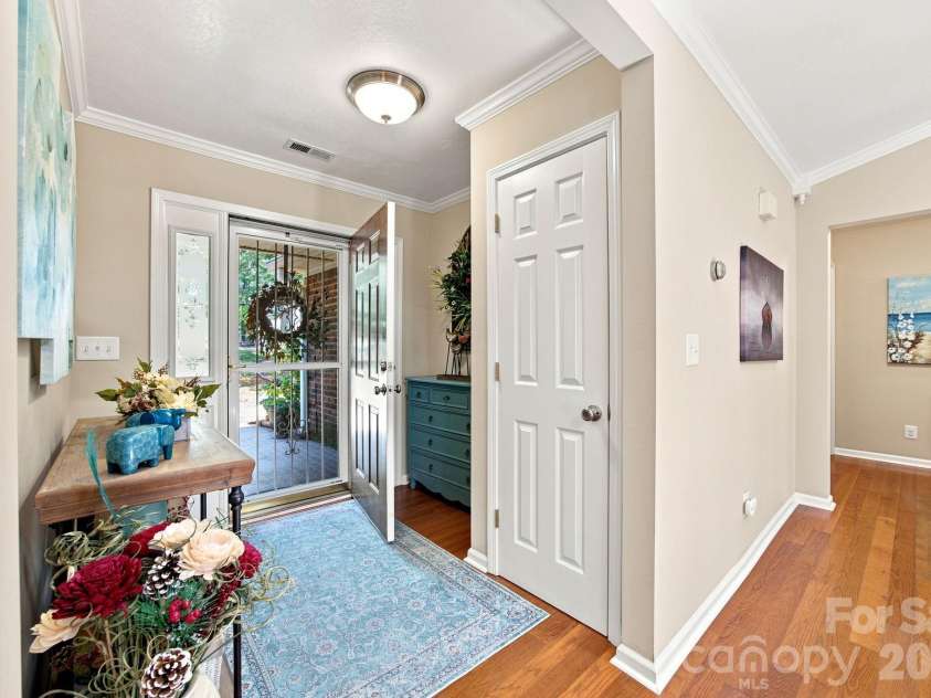 712 Wildwood Drive, Salisbury, NC 28146.  MLS# CAR4421880, YatesRealty ID 49020. 