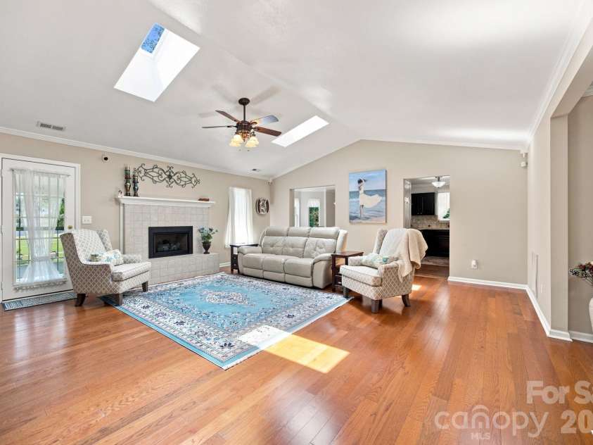 712 Wildwood Drive, Salisbury, NC 28146.  MLS# CAR4421880, YatesRealty ID 49020. 