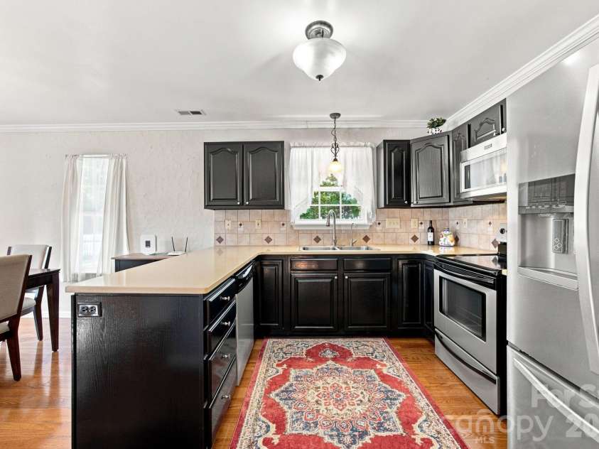 712 Wildwood Drive, Salisbury, NC 28146.  MLS# CAR4421880, YatesRealty ID 49020. 