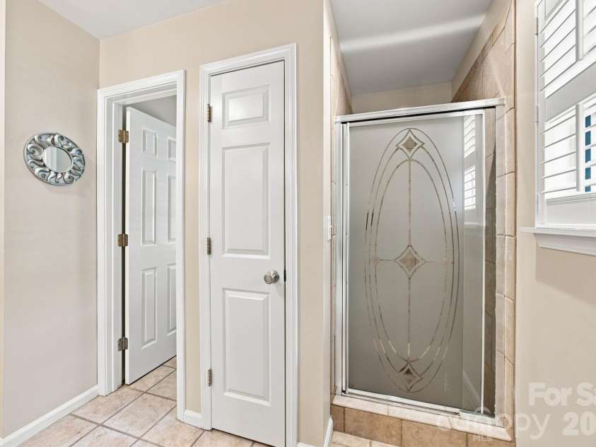 712 Wildwood Drive, Salisbury, NC 28146.  MLS# CAR4421880, YatesRealty ID 49020. 